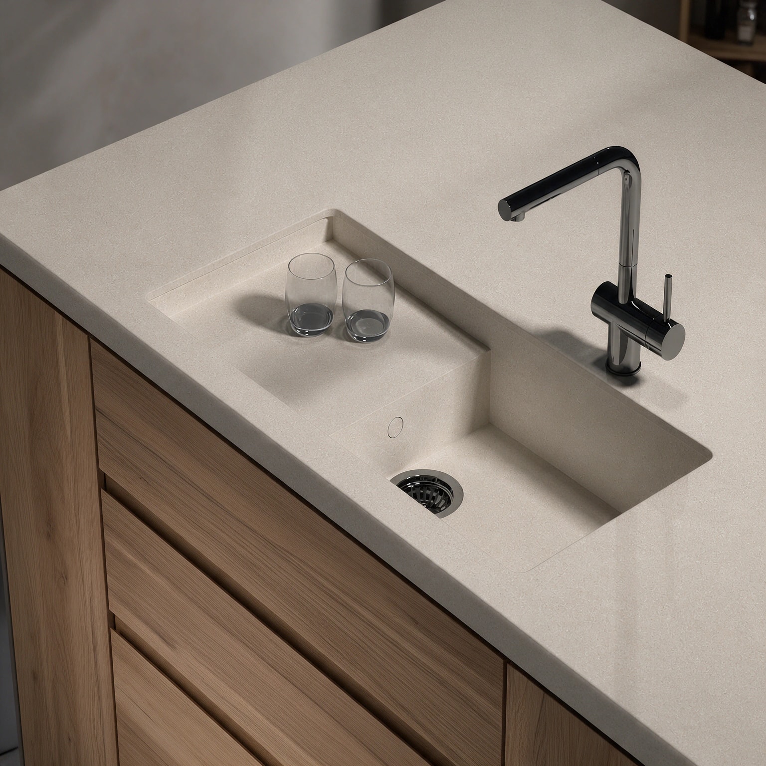 Portitxol sink integrated into a Dekton Avorio kitchen countertop.